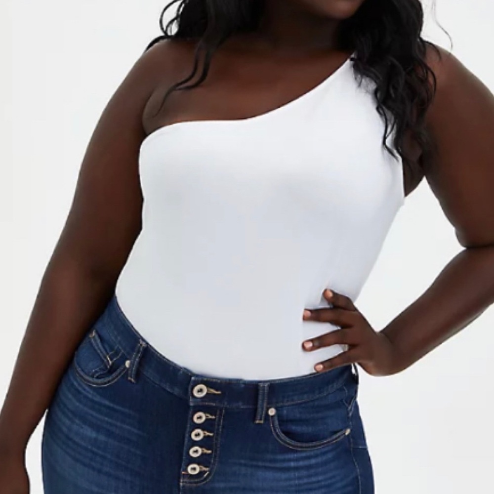 🆕 White One Shoulder Foxy Top 3X 22 24 NWT Torrid